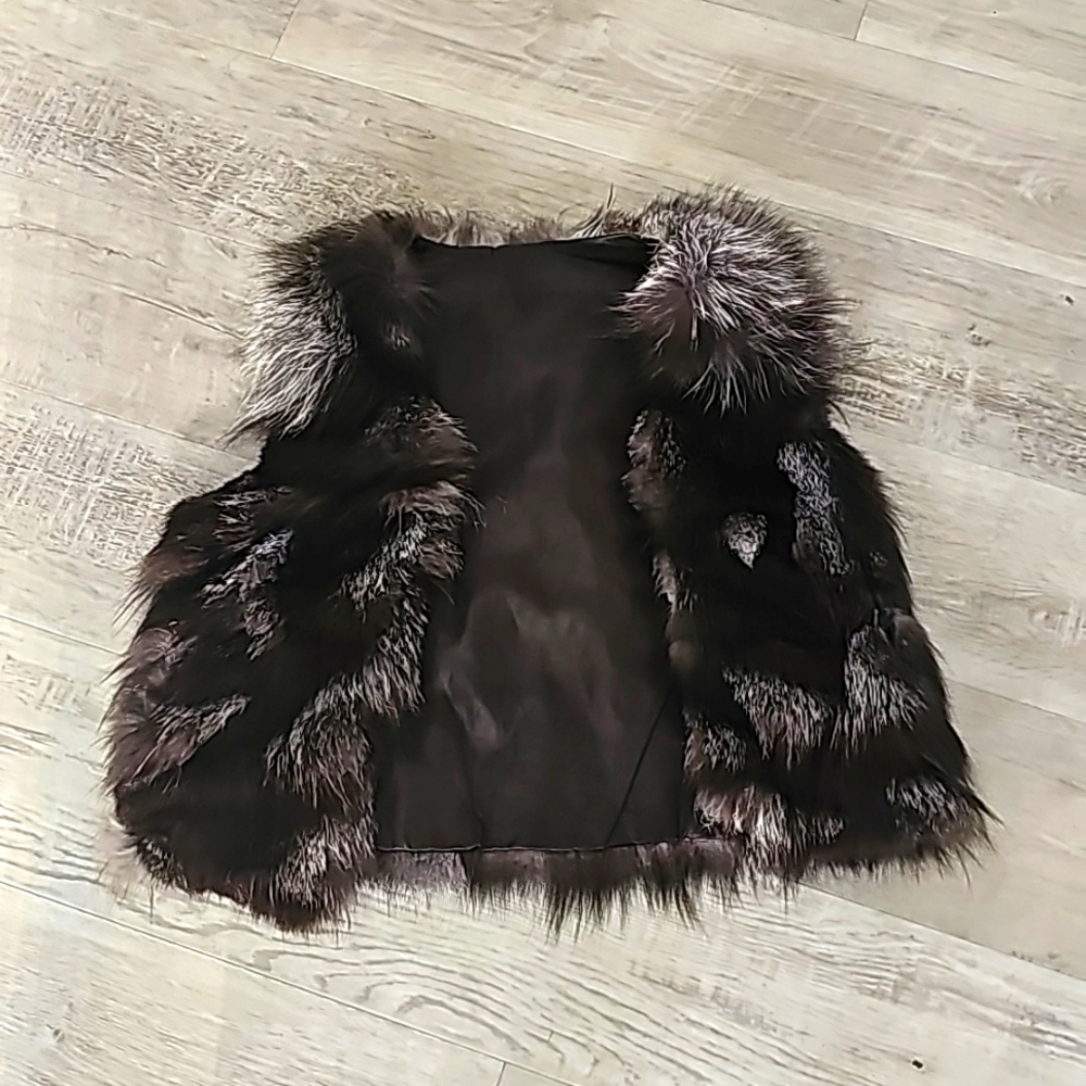 Real fur vest!